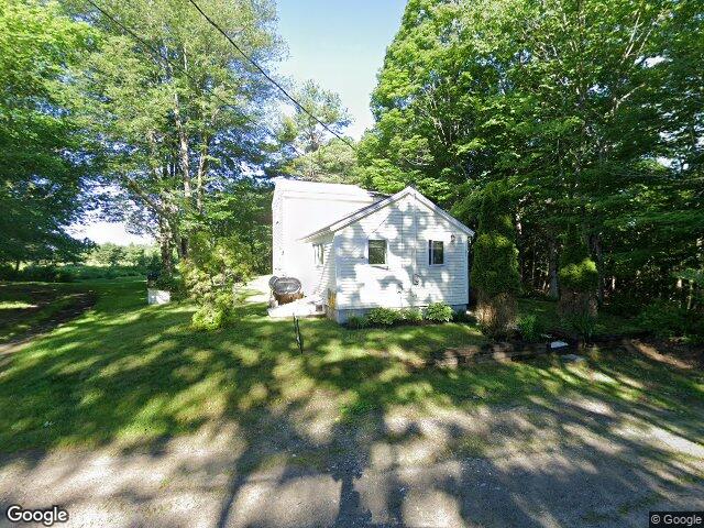 27 dodge rd, edgecomb,  ME 04556