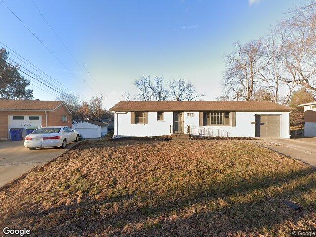 1204 ne 69th ter, kansas city,  MO 64118