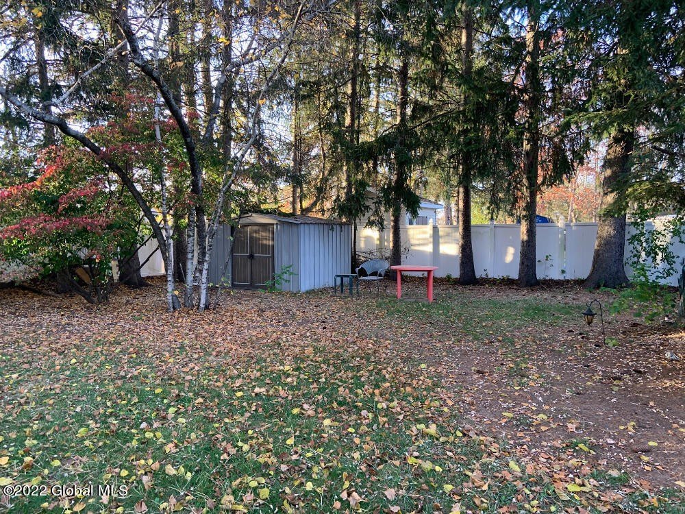 1470 fern ave, schenectady,  NY 12306