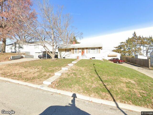 2506 ne 53rd st, kansas city,  MO 64118