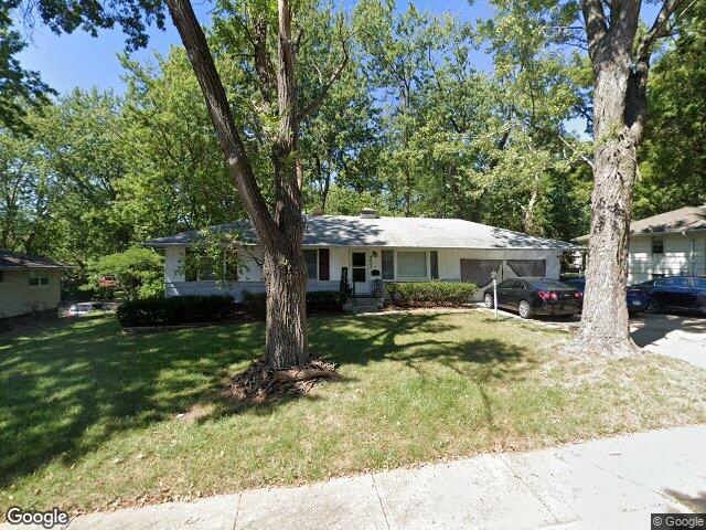 8608 kentucky ave, raytown,  MO 64138