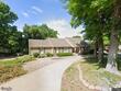 7507 w 101st ter, overland park,  KS 66212