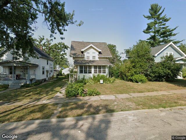 937 daniels st ne, cedar rapids,  IA 52402