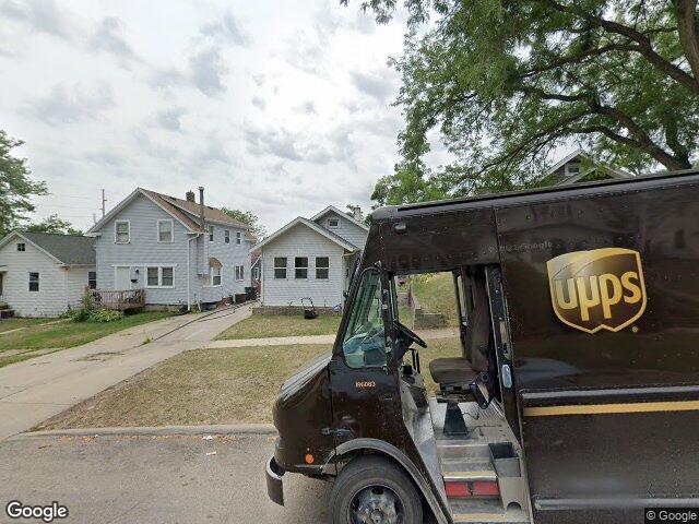 1107 a ave nw, cedar rapids,  IA 52405