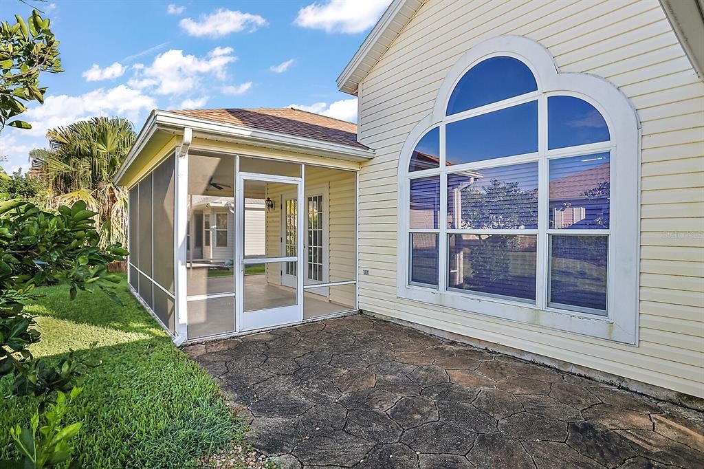 1904 augustine dr, lady lake,  FL 32159