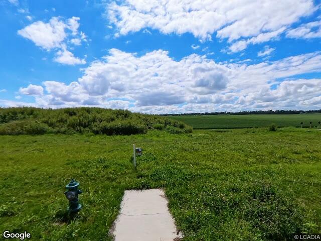 3217 village way, robins,  IA 52411