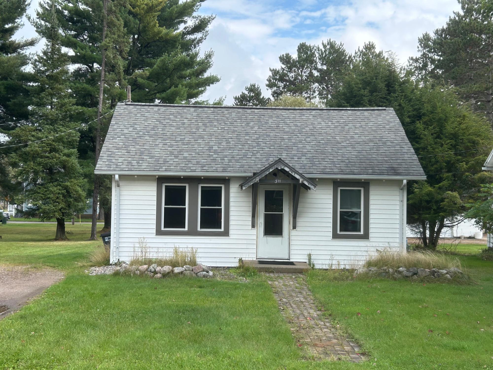 311 4th st s, eagle river,  WI 54521