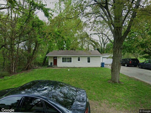 68332 holiday ct, benton harbor,  MI 49022
