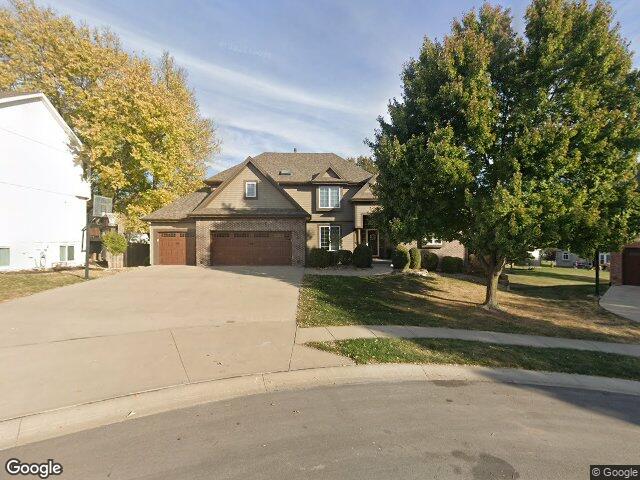 9115 n stark ct, kansas city,  MO 64157