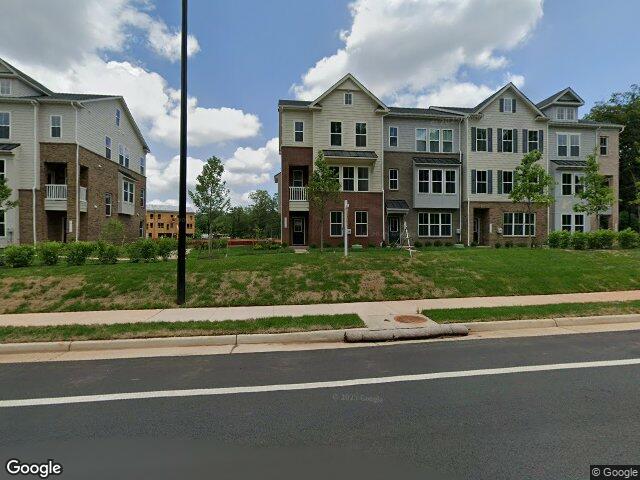 10170 queens way, manassas,  VA 20110