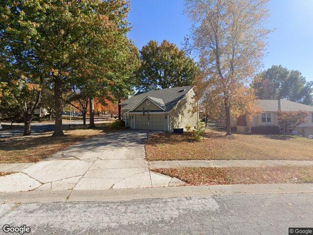 10425 n campbell ct, kansas city,  MO 64155