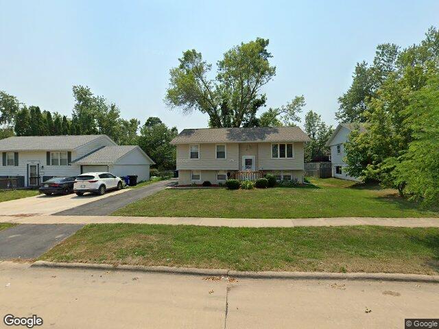 5817 underwood ave sw, cedar rapids,  IA 52404