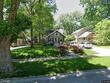 7408 belleview ave, kansas city,  MO 64114
