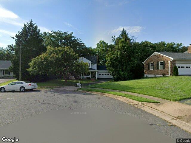 10051 field ct, manassas,  VA 20110