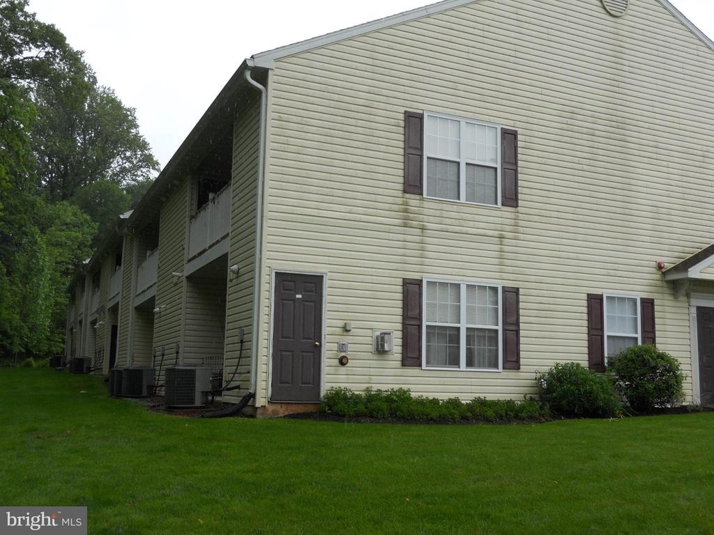 106 christine dr, reading,  PA 19606