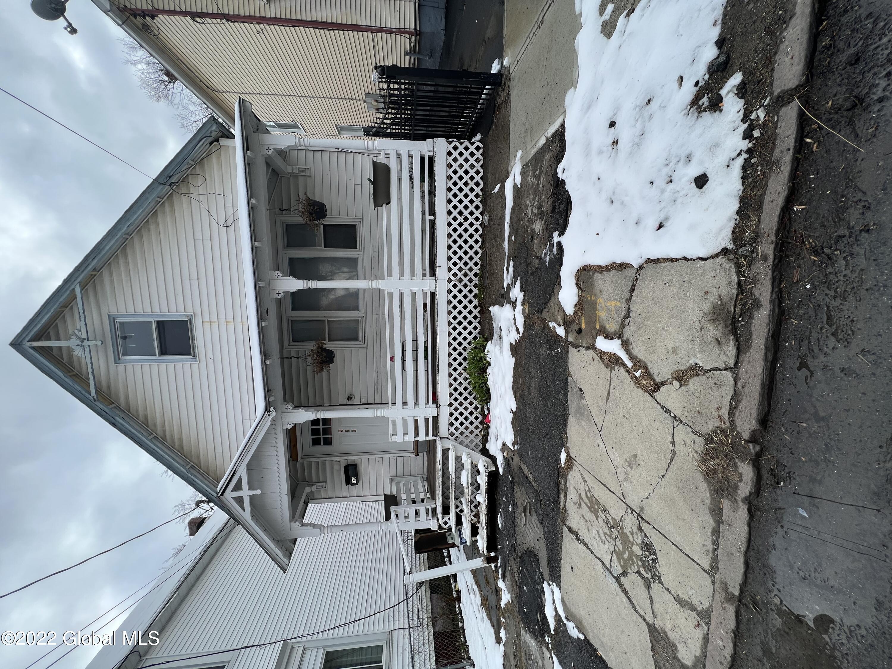 930 emmett st, schenectady,  NY 12307