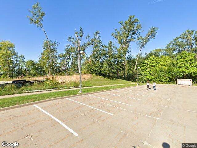 2226 sierra cir ne, cedar rapids,  IA 52402