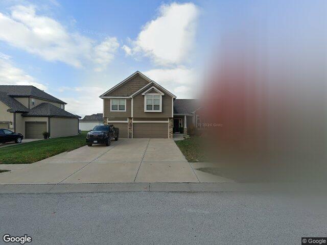 17802 grey hawke rdg, smithville,  MO 64089