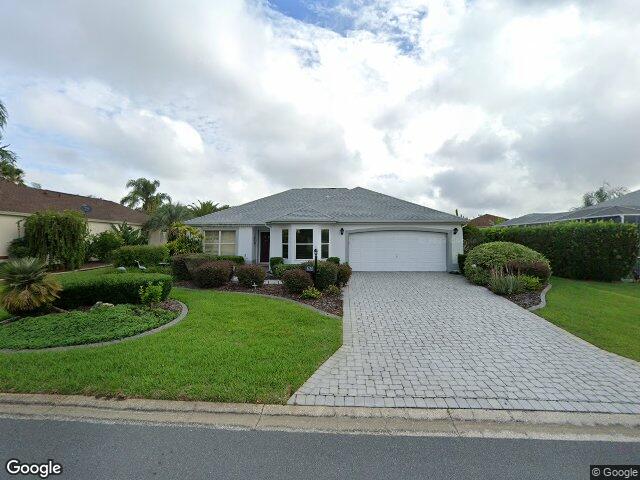 1712 carrera dr, lady lake,  FL 32159