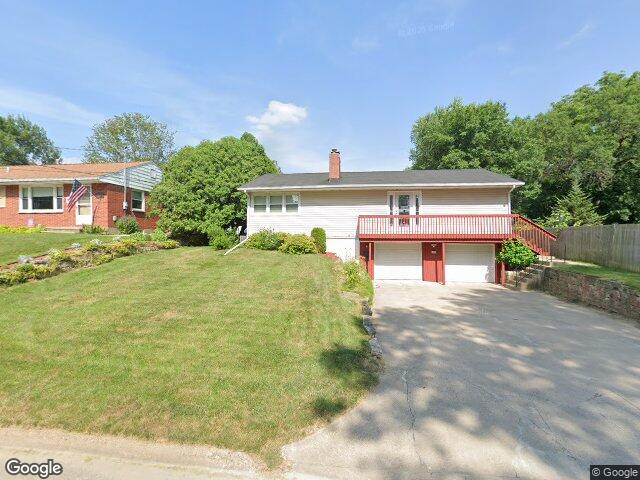 1010 norwood dr se, cedar rapids,  IA 52403