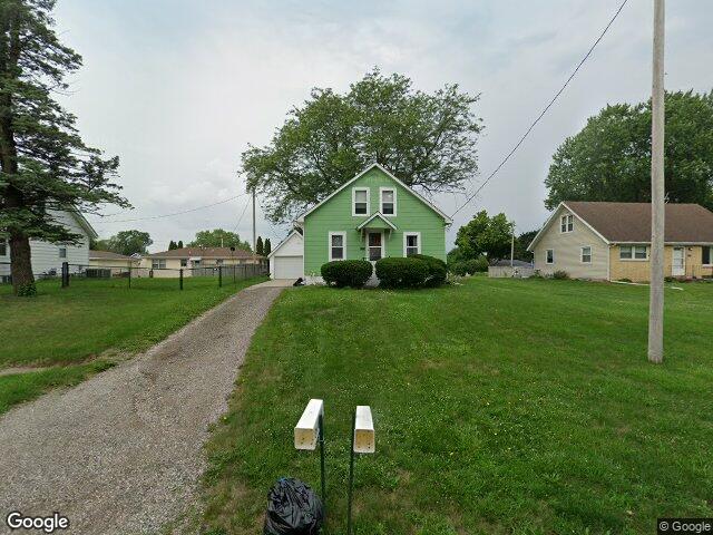 1321 main st, center point,  IA 52213