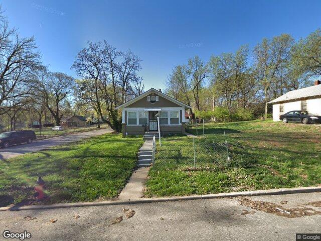 2917 e 61st st, kansas city,  MO 64130