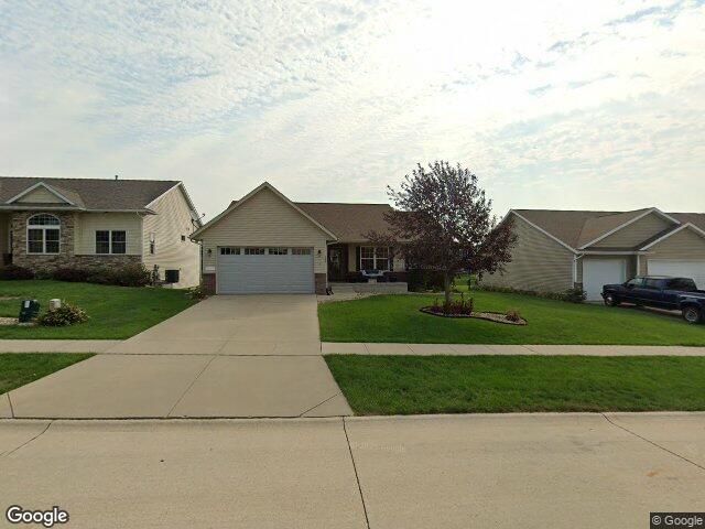 369 raleigh ln, marion,  IA 52302