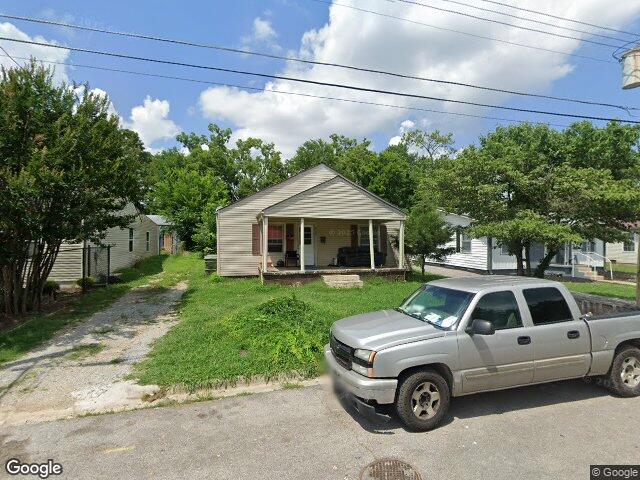430 4th st, lawrenceburg,  TN 38464