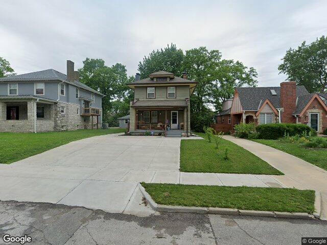 5442 tracy ave, kansas city,  MO 64110