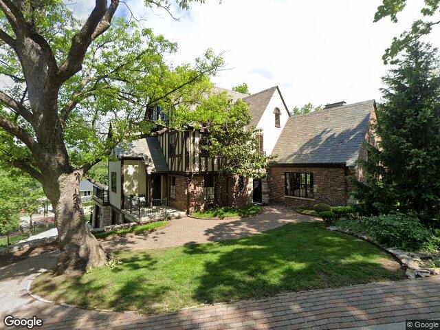 840 rockwell ln, kansas city,  MO 64112