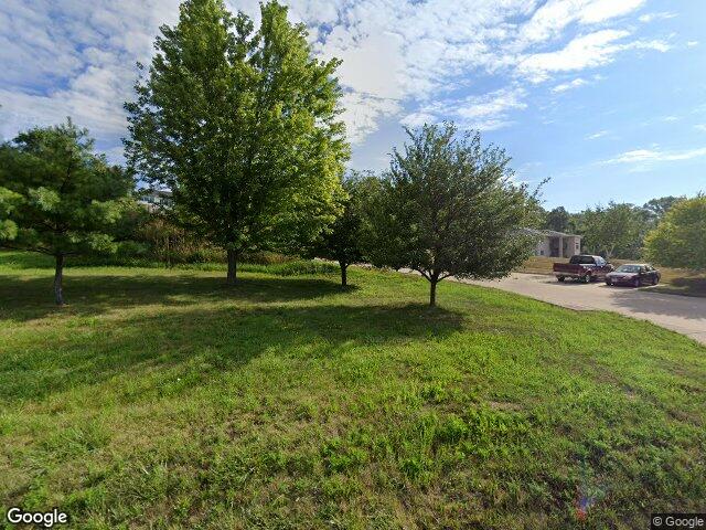 664 j ave ne, cedar rapids,  IA 52402