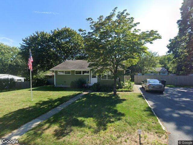 80 flagg ave, warwick,  RI 02886