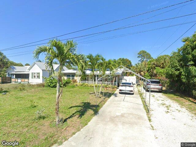 607 se cortez ave, stuart,  FL 34994