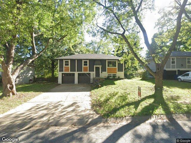 304 sw gladstone dr, blue springs,  MO 64014