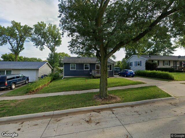 4541 midway dr nw, cedar rapids,  IA 52405
