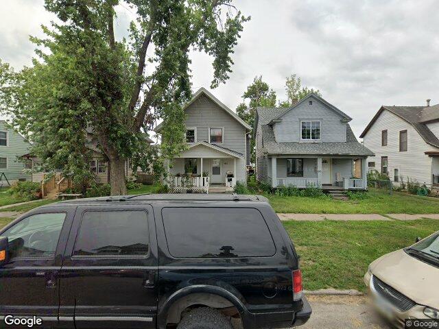 911 a ave nw, cedar rapids,  IA 52405
