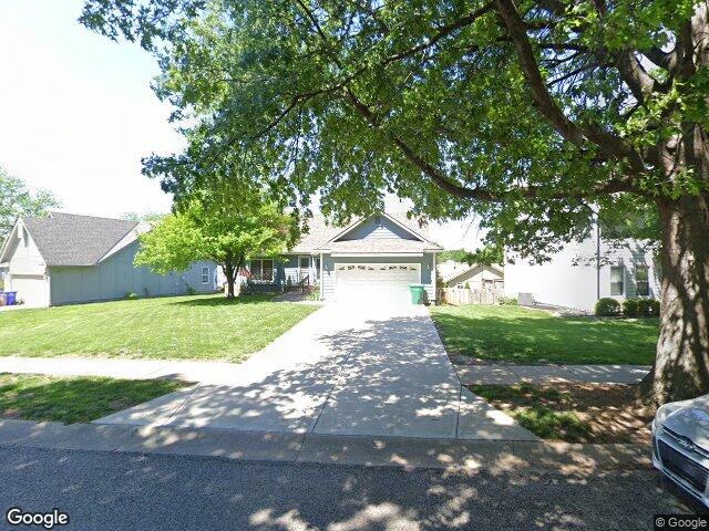 8112 lichtenauer dr, lenexa,  KS 66219