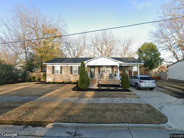 208 s webb st, selma,  NC 27576