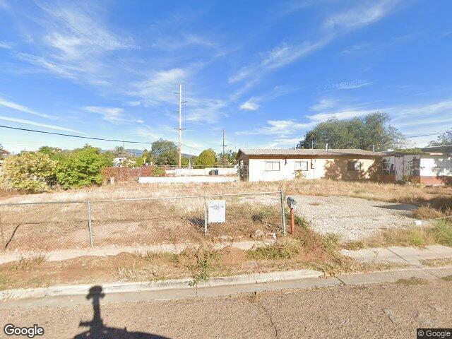 713 camino santa ana, santa fe,  NM 87505