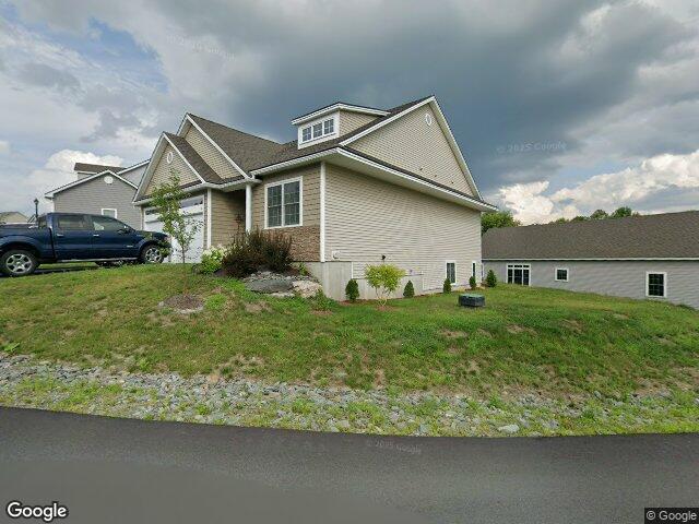 26 edgewood brook rd, barre,  VT 05641