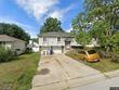 1422 n blue mills rd, independence,  MO 64056