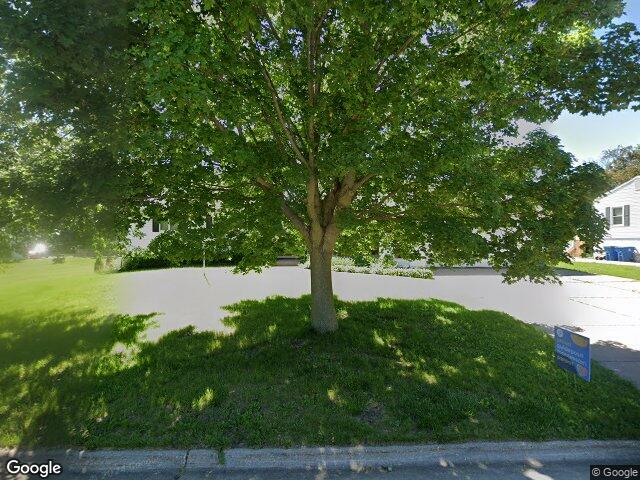 707 park ave nw, mount vernon,  IA 52314