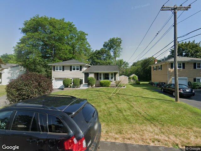 2227 webster dr, schenectady,  NY 12309