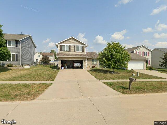3375 lennon ln, marion,  IA 52302