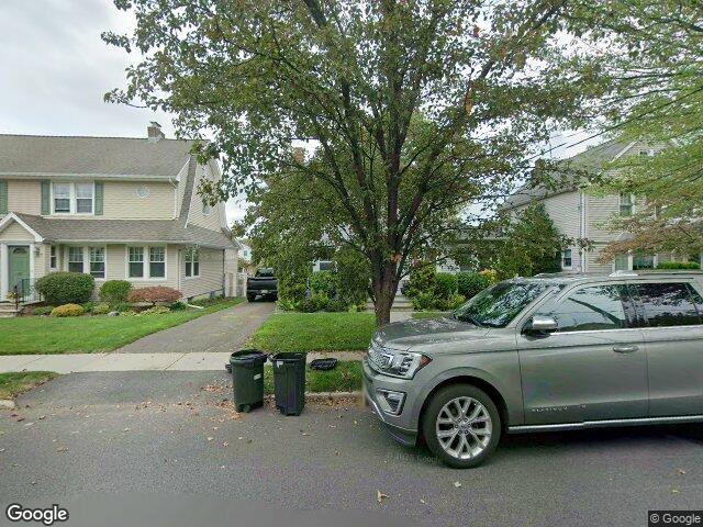 115 parkway, maywood,  NJ 07607