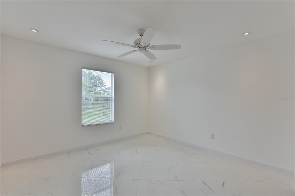 2051 palo alto ave, lady lake,  FL 32159