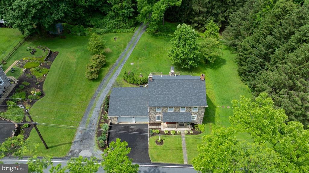 62 e mountain ave, robesonia,  PA 19551