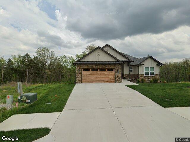 5012 modesto dr, columbia,  MO 65203