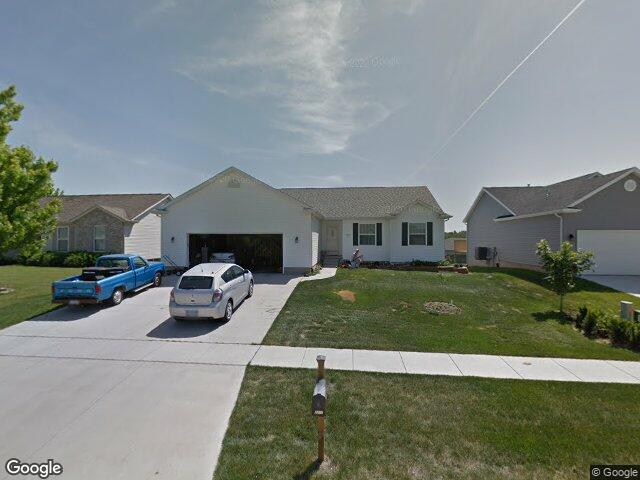 2211 agate st, marion,  IA 52302