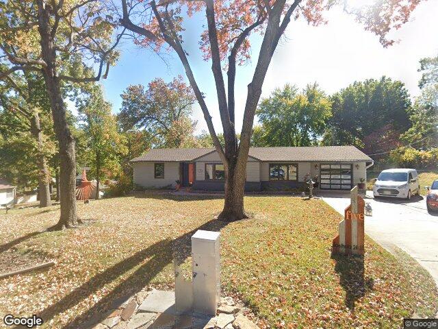 5 nw briarcliff rd, kansas city,  MO 64116